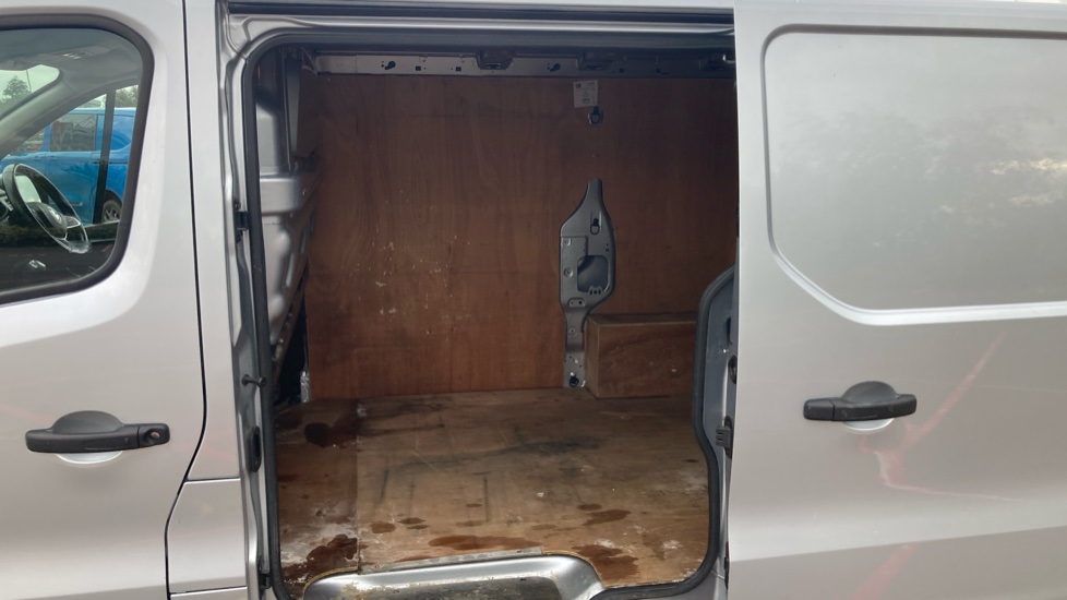 Renault Trafic Swb Diesel SL30 Blue dCi 150 Extra Sport Van - Image 5