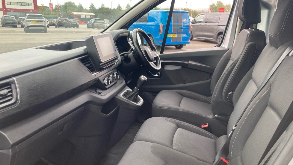 Renault Trafic Swb Diesel SL30 Blue dCi 150 Extra Sport Van - Image 13