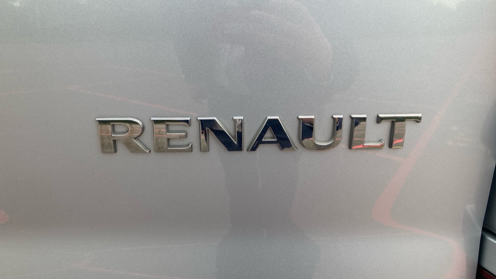 Renault Trafic Swb Diesel SL30 Blue dCi 150 Extra Sport Van - Image 21