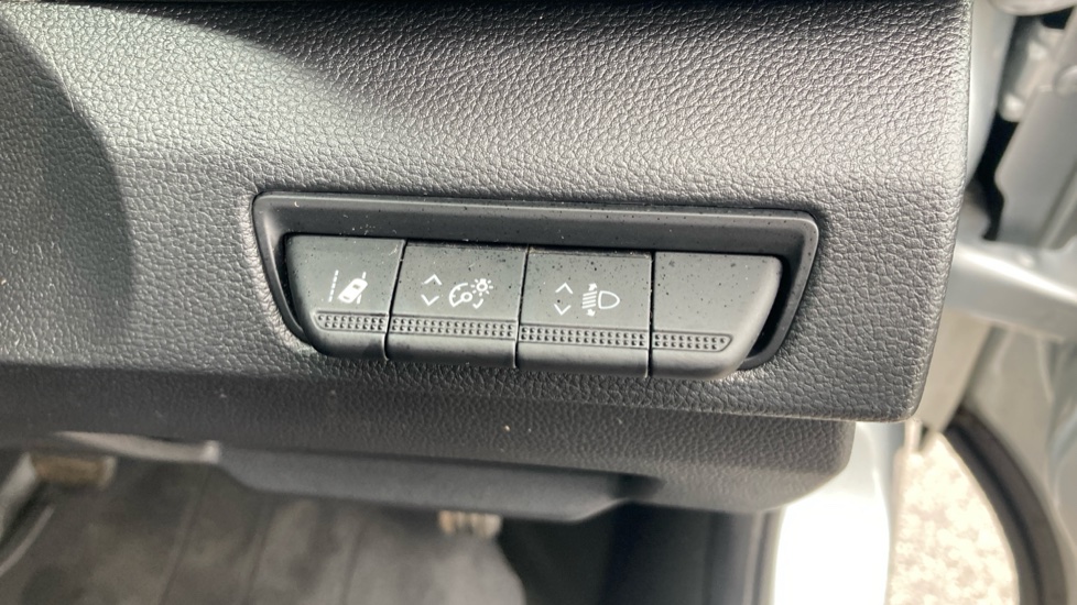 Renault Trafic Swb Diesel SL30 Blue dCi 150 Extra Sport Van - Image 34