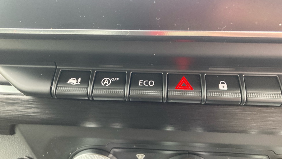 Renault Trafic Swb Diesel SL30 Blue dCi 150 Extra Sport Van - Image 39