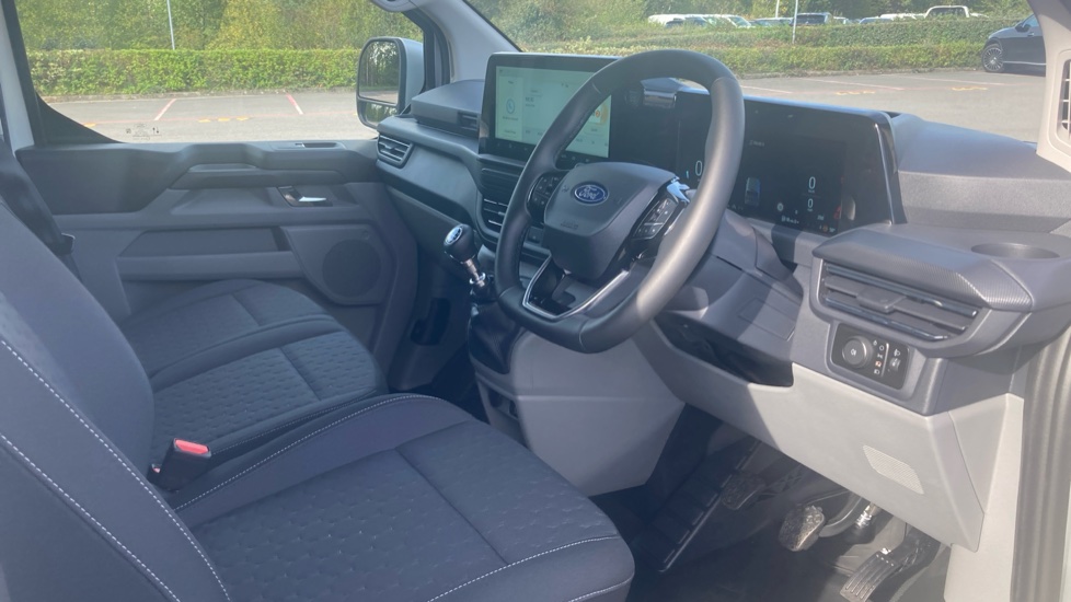 Ford Transit Custom 280 L2 Diesel Fwd 2.0 EcoBlue 136ps H1 Van Limited - Image 6