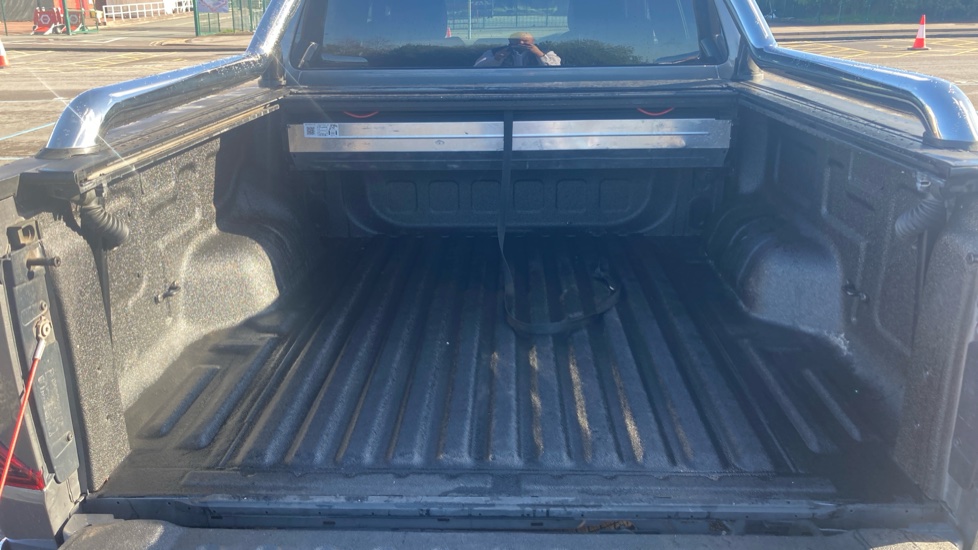 Volkswagen Amarok Diesel D/Cab Pick Up Style 3.0 V6 TDI 240 4MOTION Auto - Image 12