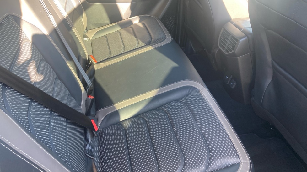 Volkswagen Amarok Diesel D/Cab Pick Up Style 3.0 V6 TDI 240 4MOTION Auto - Image 18