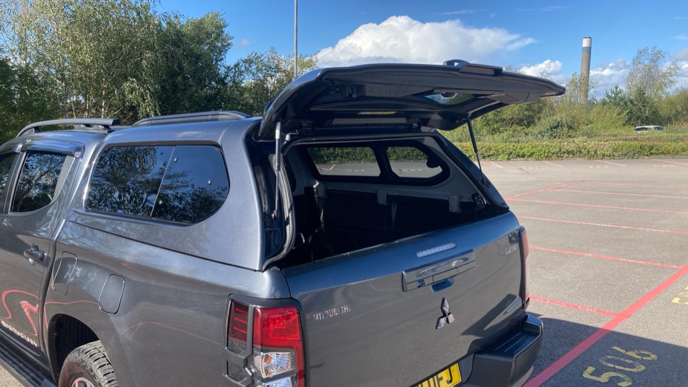 Mitsubishi L200 Diesel Double Cab DI-D 150 Barbarian 4WD - Image 26
