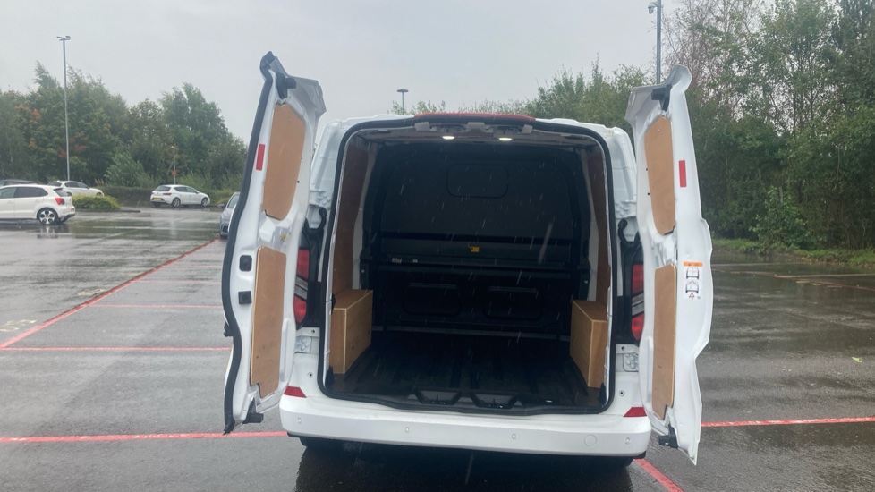 Ford Transit Custom 320 L2 Diesel Fwd 2.0 EcoBlue 136ps H1 Double Cab Van Limited - Image 3