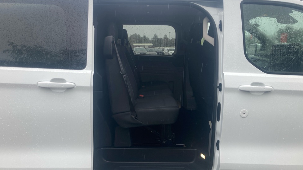 Ford Transit Custom 320 L2 Diesel Fwd 2.0 EcoBlue 136ps H1 Double Cab Van Limited - Image 5