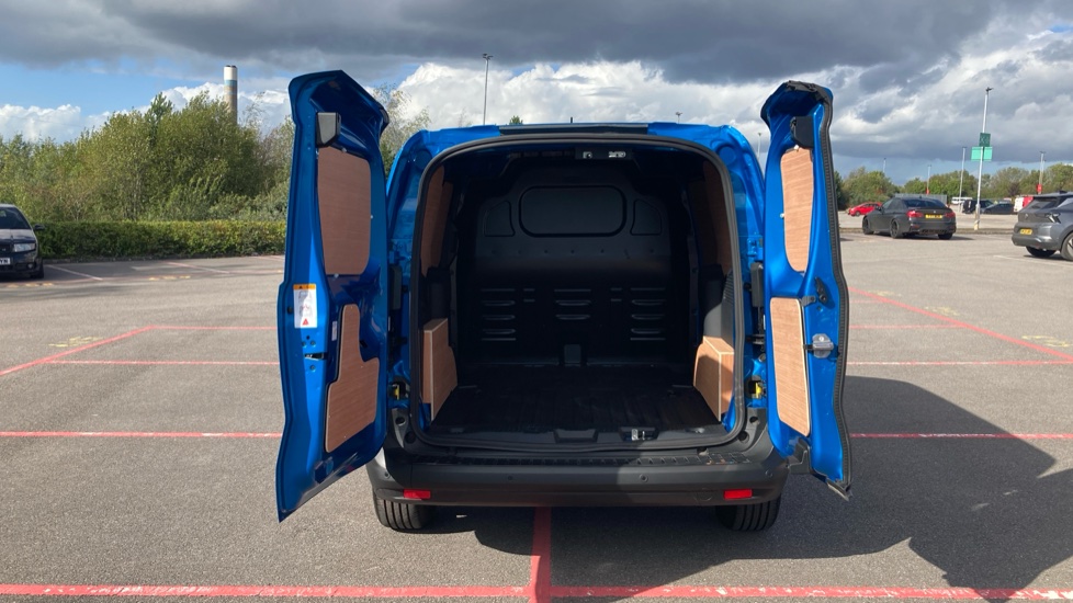 Ford Transit Courier E-Transit Courier 100kW 46kWh Limited Van Auto - Image 3