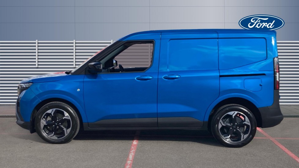 Ford Transit Courier E-Transit Courier 100kW 46kWh Limited Van Auto - Image 4