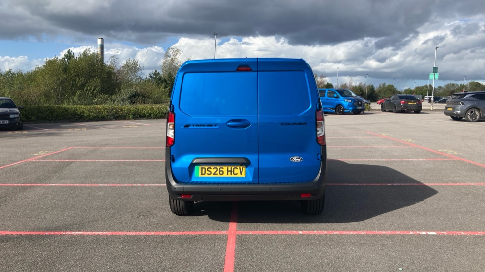 Ford Transit Courier E-Transit Courier 100kW 46kWh Limited Van Auto - Image 11
