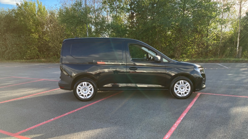 Ford Transit Connect 240 L1 Petrol 1.5 EcoBoost PHEV 150 Trend Van Auto - Image 9