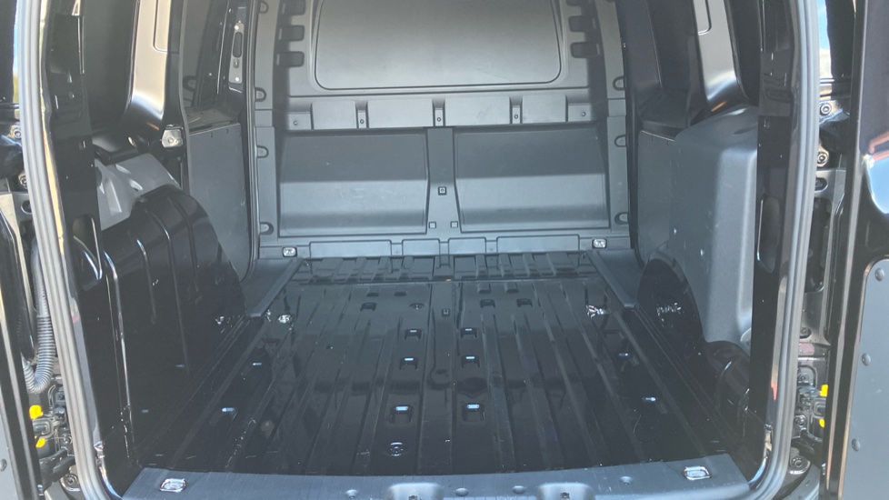 Ford Transit Connect 240 L1 Petrol 1.5 EcoBoost PHEV 150 Trend Van Auto - Image 12