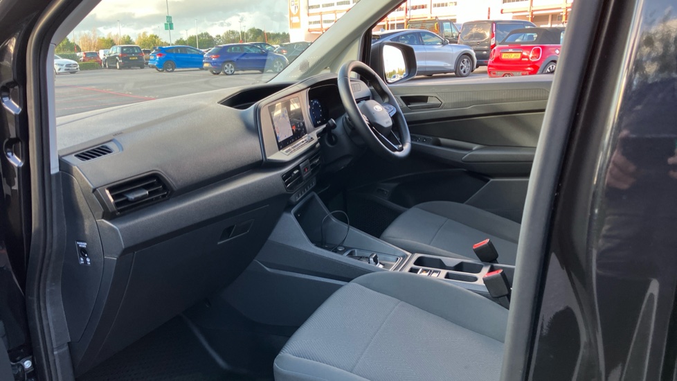 Ford Transit Connect 240 L1 Petrol 1.5 EcoBoost PHEV 150 Trend Van Auto - Image 13