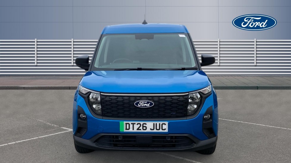 Ford Transit Courier E-Transit Courier 100kW 43kWh Trend Van Auto - Image 8