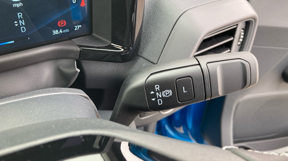 Ford Transit Courier E-Transit Courier 100kW 43kWh Trend Van Auto - Image 29