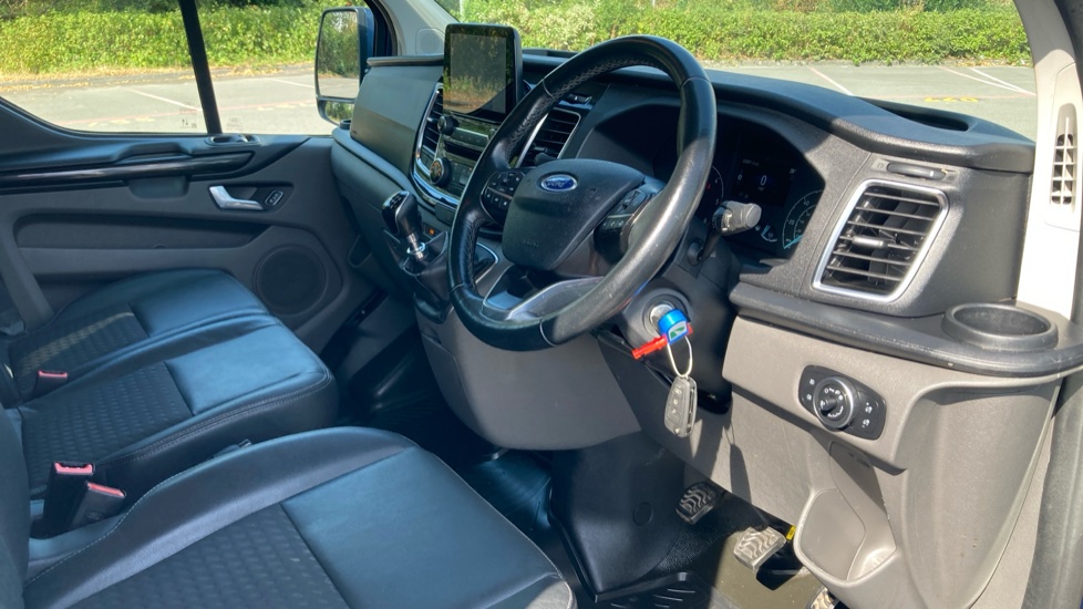 Ford Transit Custom 290 L1 Diesel Fwd 2.0 EcoBlue 185ps Low Roof Sport Van - Image 6
