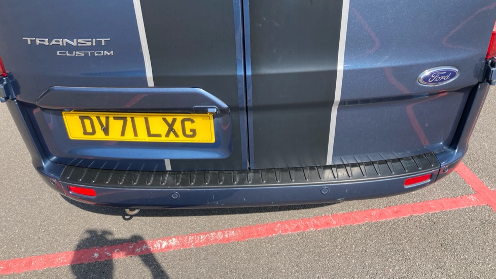 Ford Transit Custom 290 L1 Diesel Fwd 2.0 EcoBlue 185ps Low Roof Sport Van - Image 22