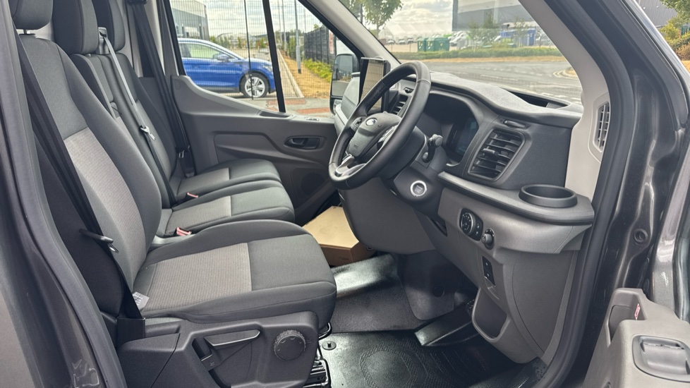 Ford Transit E-350 L3 Rwd 135kW 89kWh H3 Leader Van Auto [DAP] - Image 6