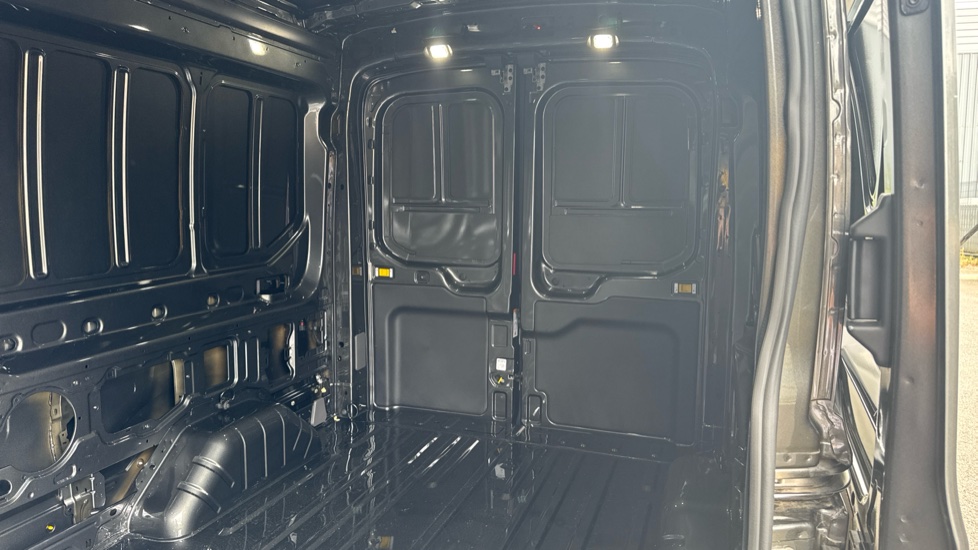 Ford Transit E-350 L3 Rwd 135kW 89kWh H3 Leader Van Auto [DAP] - Image 14
