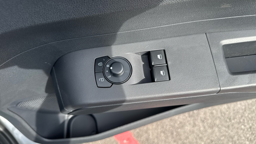 Ford Transit Courier Petrol 1.0 EcoBoost 125ps Trend Van Auto - Image 24