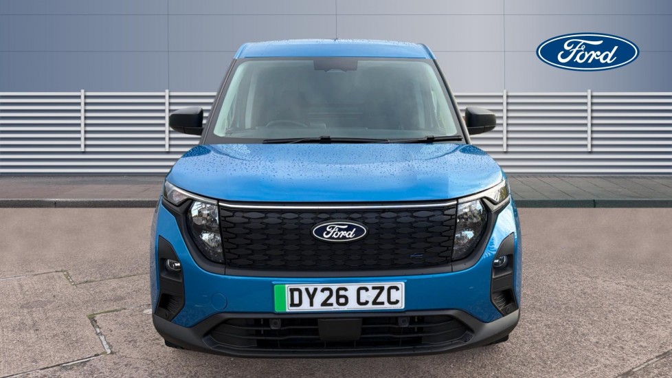 Ford Transit Courier E-Transit Courier 100kW 43kWh Trend Van Auto - Image 8