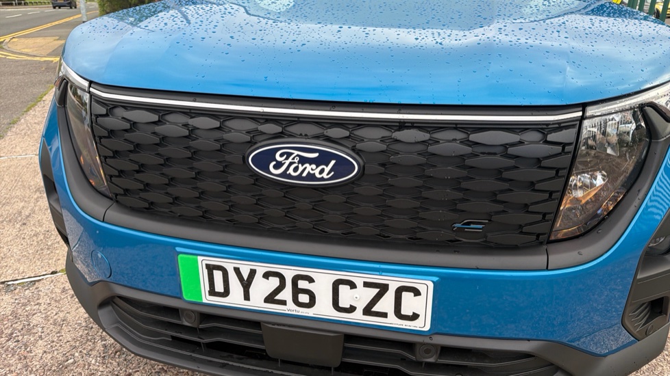 Ford Transit Courier E-Transit Courier 100kW 43kWh Trend Van Auto - Image 26