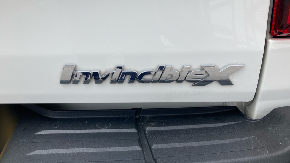 Toyota Hilux Diesel Invincible X D/Cab Pick Up 2.8 D-4D Auto - Image 23
