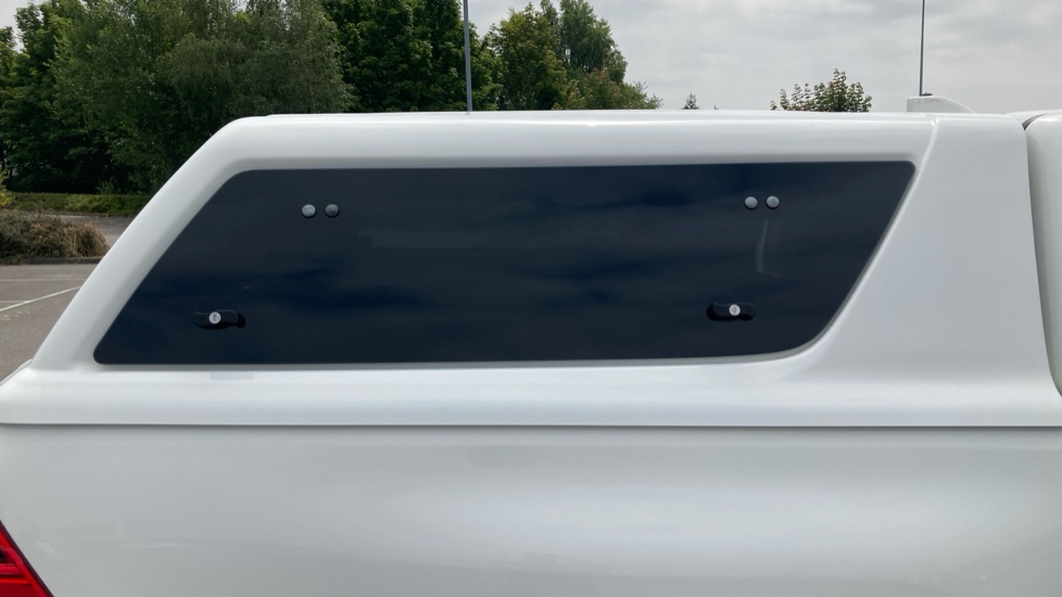 Toyota Hilux Diesel Invincible X D/Cab Pick Up 2.8 D-4D Auto - Image 29