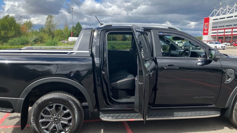 Ford Ranger Diesel Pick Up D/Cab Wildtrak 3.0 EcoBlue V6 240 Auto - Image 5