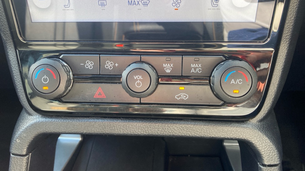 Ford Ranger Diesel Pick Up Double Cab Wildtrak 2.0 EcoBlue 205 Auto - Image 30