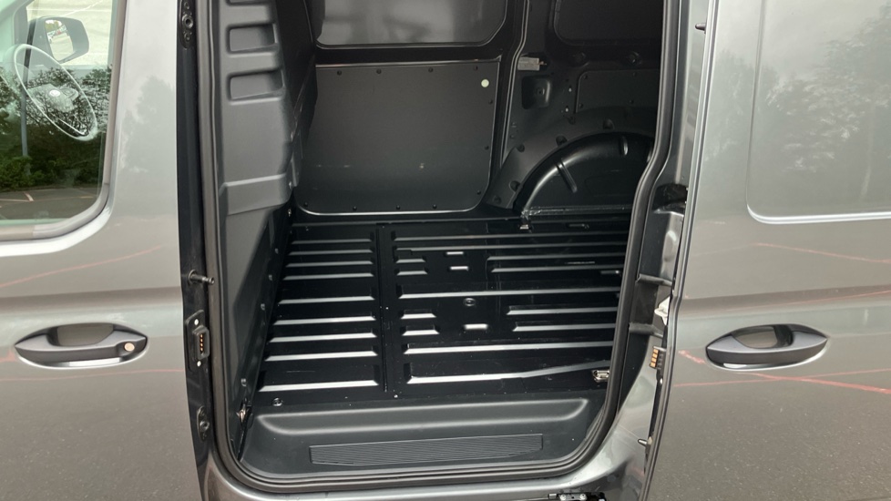 Ford Transit Connect 240 L2 Diesel 2.0 EcoBlue 122ps Trend Van Auto - Image 5