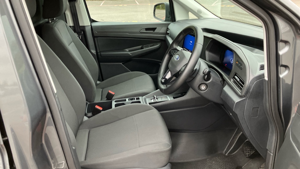 Ford Transit Connect 240 L2 Diesel 2.0 EcoBlue 122ps Trend Van Auto - Image 6