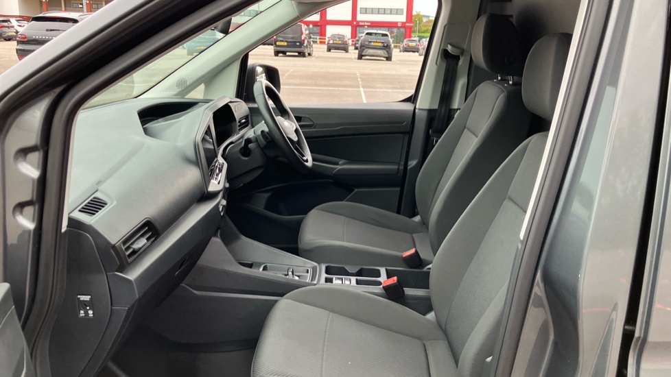 Ford Transit Connect 240 L2 Diesel 2.0 EcoBlue 122ps Trend Van Auto - Image 13