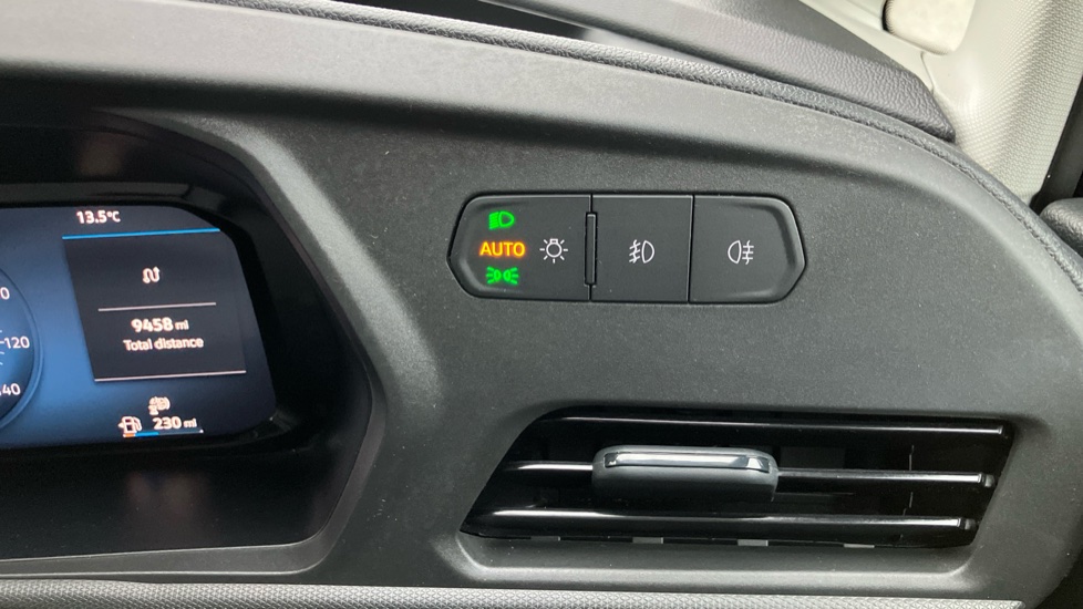 Ford Transit Connect 240 L2 Diesel 2.0 EcoBlue 122ps Trend Van Auto - Image 29