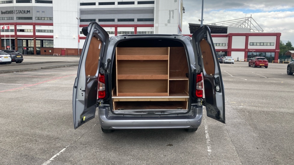 Citroen Berlingo Xl Diesel 1.5 BlueHDi 950Kg Driver Pro 130ps EAT8 [S/S] - Image 3