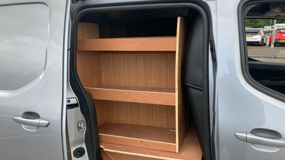 Citroen Berlingo Xl Diesel 1.5 BlueHDi 950Kg Driver Pro 130ps EAT8 [S/S] - Image 5