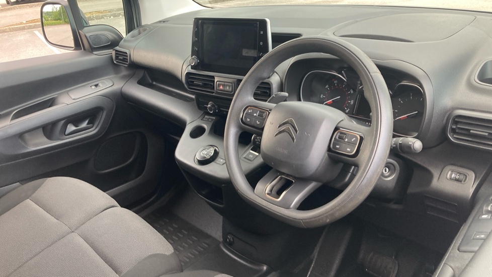 Citroen Berlingo Xl Diesel 1.5 BlueHDi 950Kg Driver Pro 130ps EAT8 [S/S] - Image 16