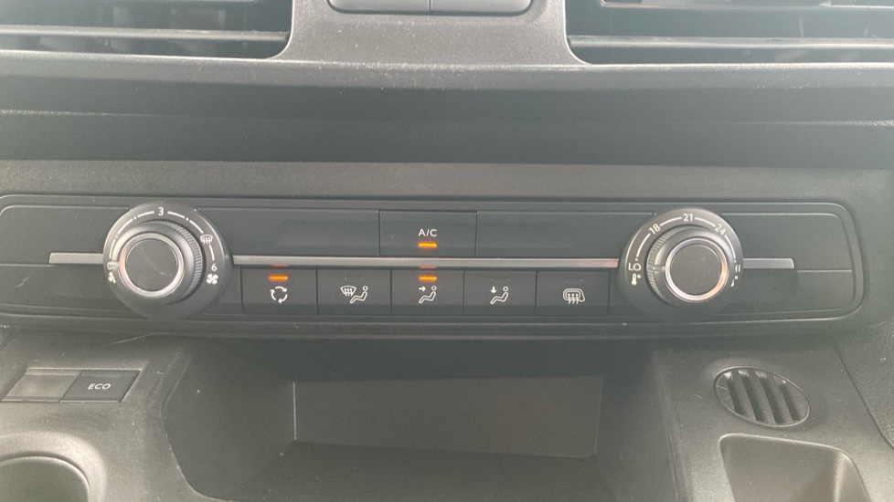 Citroen Berlingo Xl Diesel 1.5 BlueHDi 950Kg Driver Pro 130ps EAT8 [S/S] - Image 25