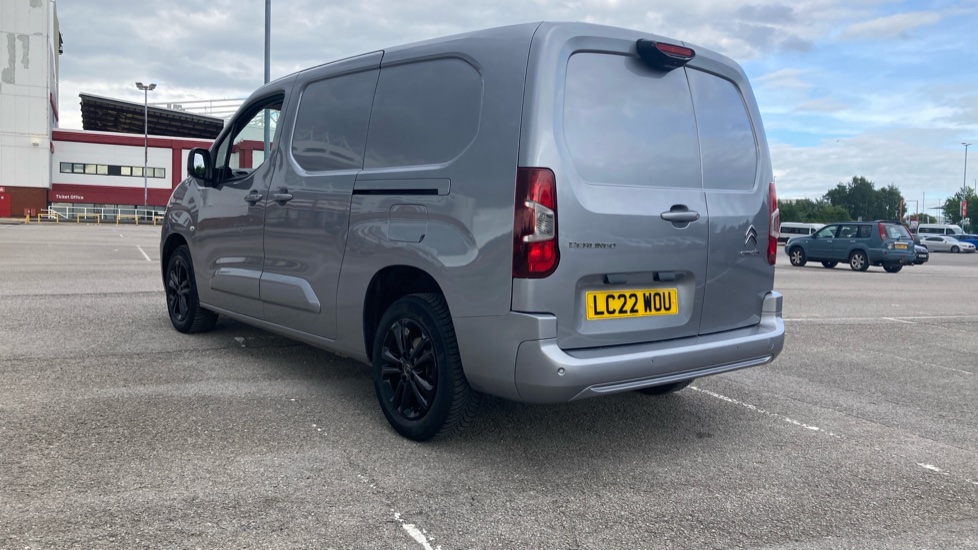 Citroen Berlingo Xl Diesel 1.5 BlueHDi 950Kg Driver Pro 130ps EAT8 [S/S] - Image 33