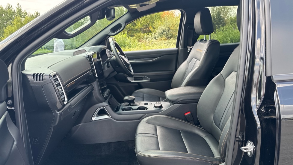 Ford Ranger Diesel Pick Up D/Cab Wildtrak 3.0 EcoBlue V6 240 Auto - Image 13