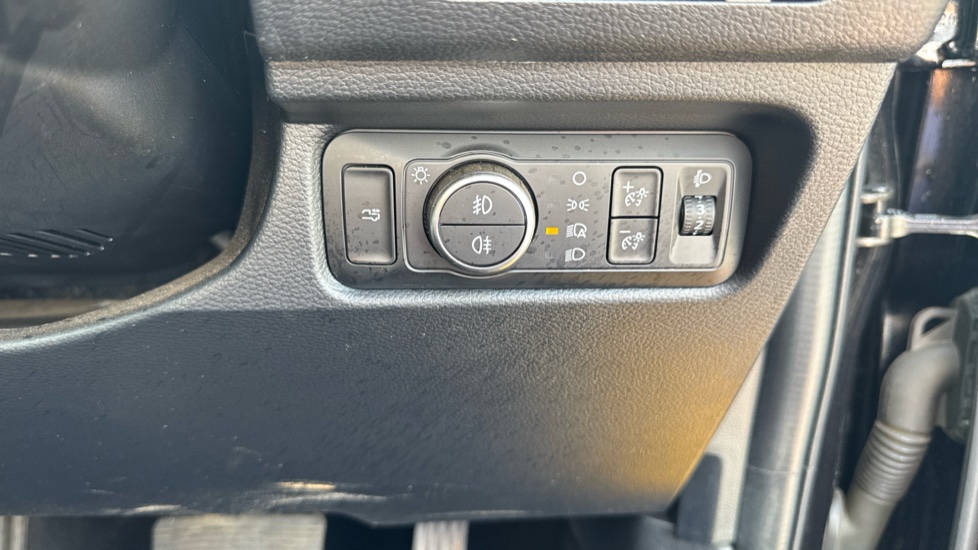 Ford Ranger Diesel Pick Up D/Cab Wildtrak 3.0 EcoBlue V6 240 Auto - Image 31