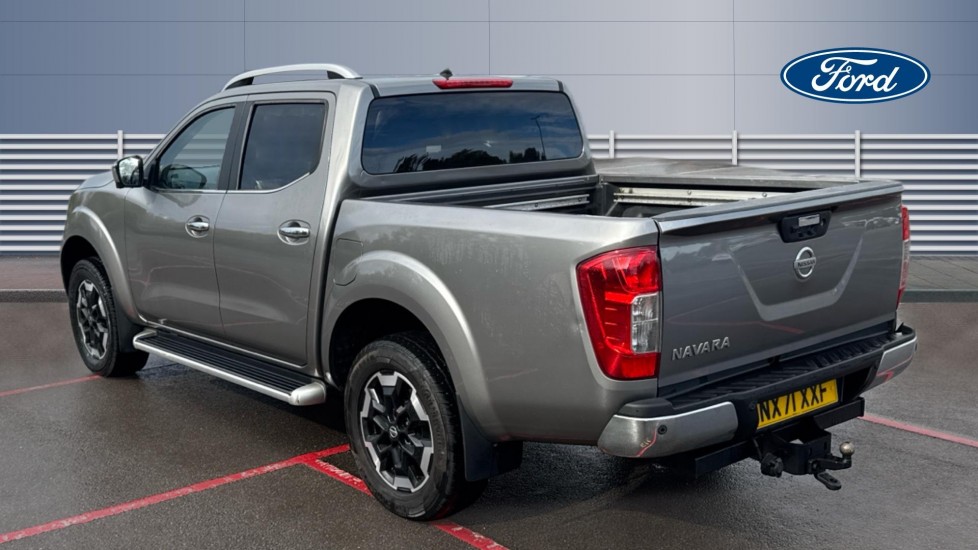 Nissan Navara Diesel Double Cab Pick Up Tekna 2.3dCi 190 TT 4WD - Image 2