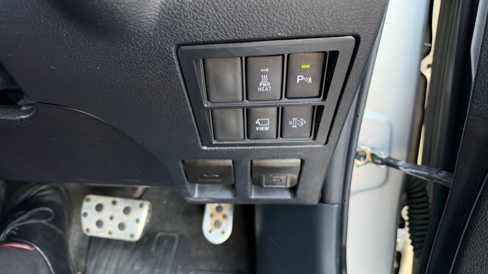 Toyota Hilux Diesel GR Sport D/Cab Pick Up 2.8 D-4D Auto - Image 31