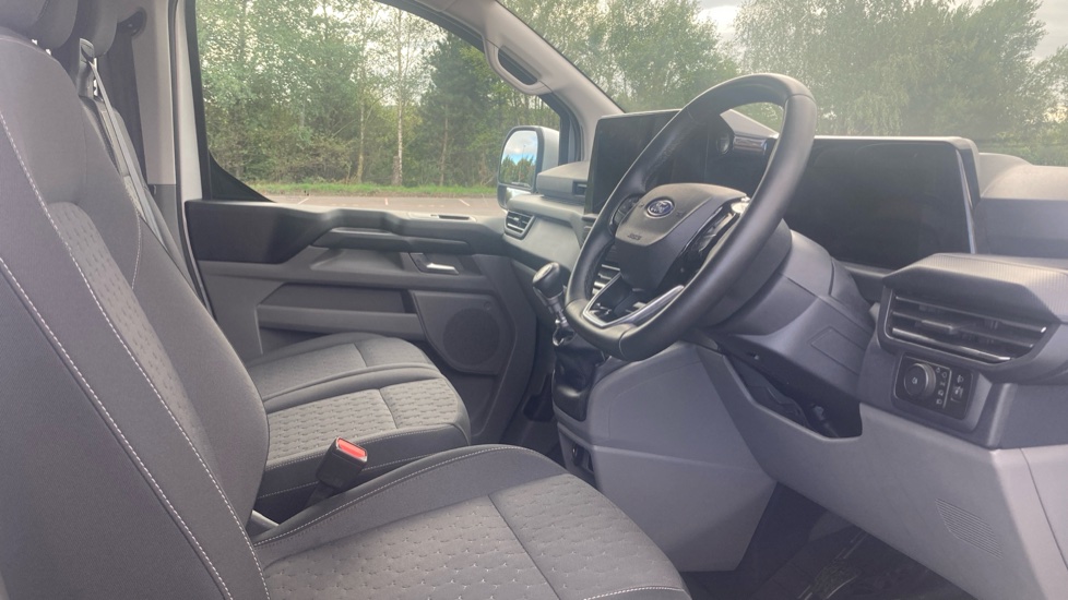Ford Transit Custom 320 L2 Diesel Fwd 2.0 EcoBlue 136ps H1 Van Limited - Image 6