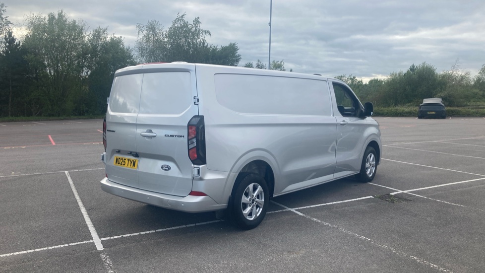 Ford Transit Custom 320 L2 Diesel Fwd 2.0 EcoBlue 136ps H1 Van Limited - Image 10