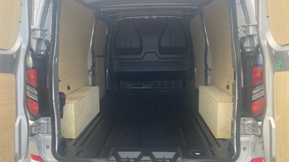 Ford Transit Custom 320 L2 Diesel Fwd 2.0 EcoBlue 136ps H1 Van Limited - Image 12