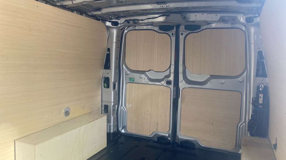 Ford Transit Custom 320 L2 Diesel Fwd 2.0 EcoBlue 136ps H1 Van Limited - Image 14