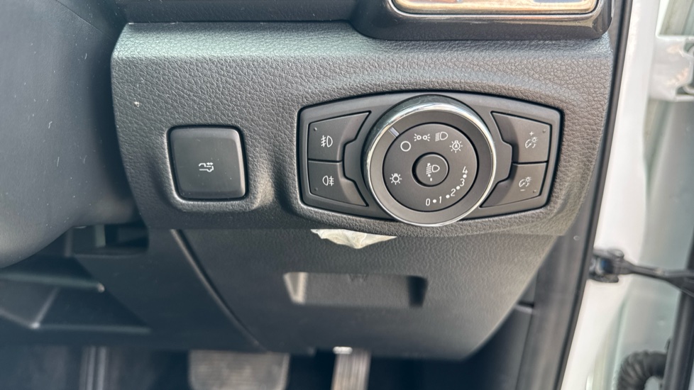 Ford Ranger Diesel Pick Up Double Cab Wildtrak 2.0 EcoBlue 213 Auto - Image 30