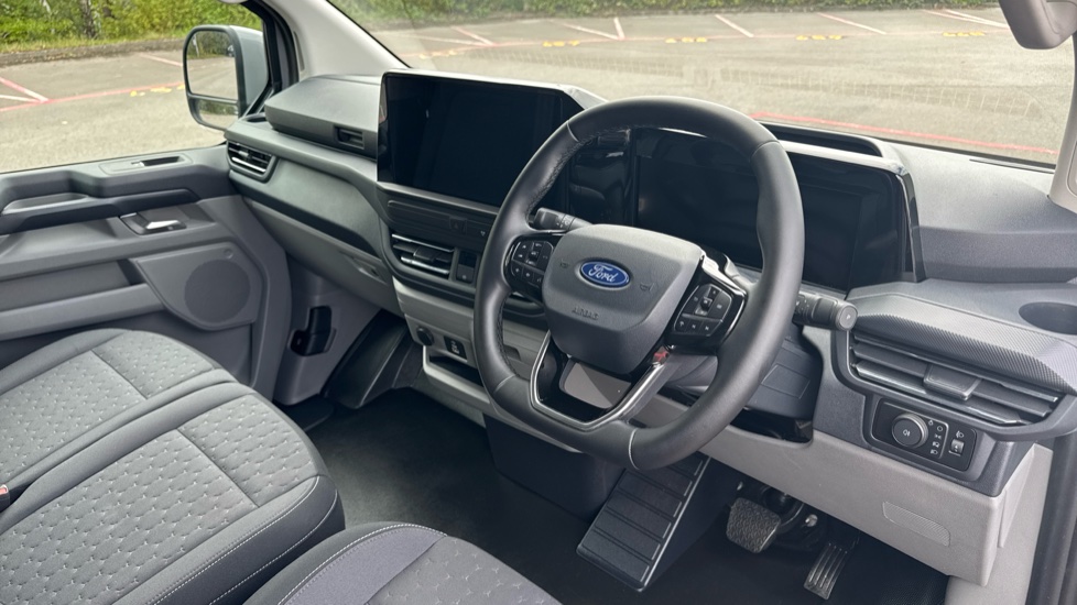 Ford Transit Custom 320 L2 Diesel Fwd 2.0 EcoBlue 136ps H1 Van Limited Auto - Image 16