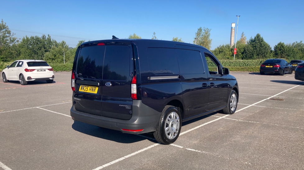 Ford Transit Connect 250 L2 Petrol 1.5 EcoBoost PHEV 150 Trend Van Auto - Image 10
